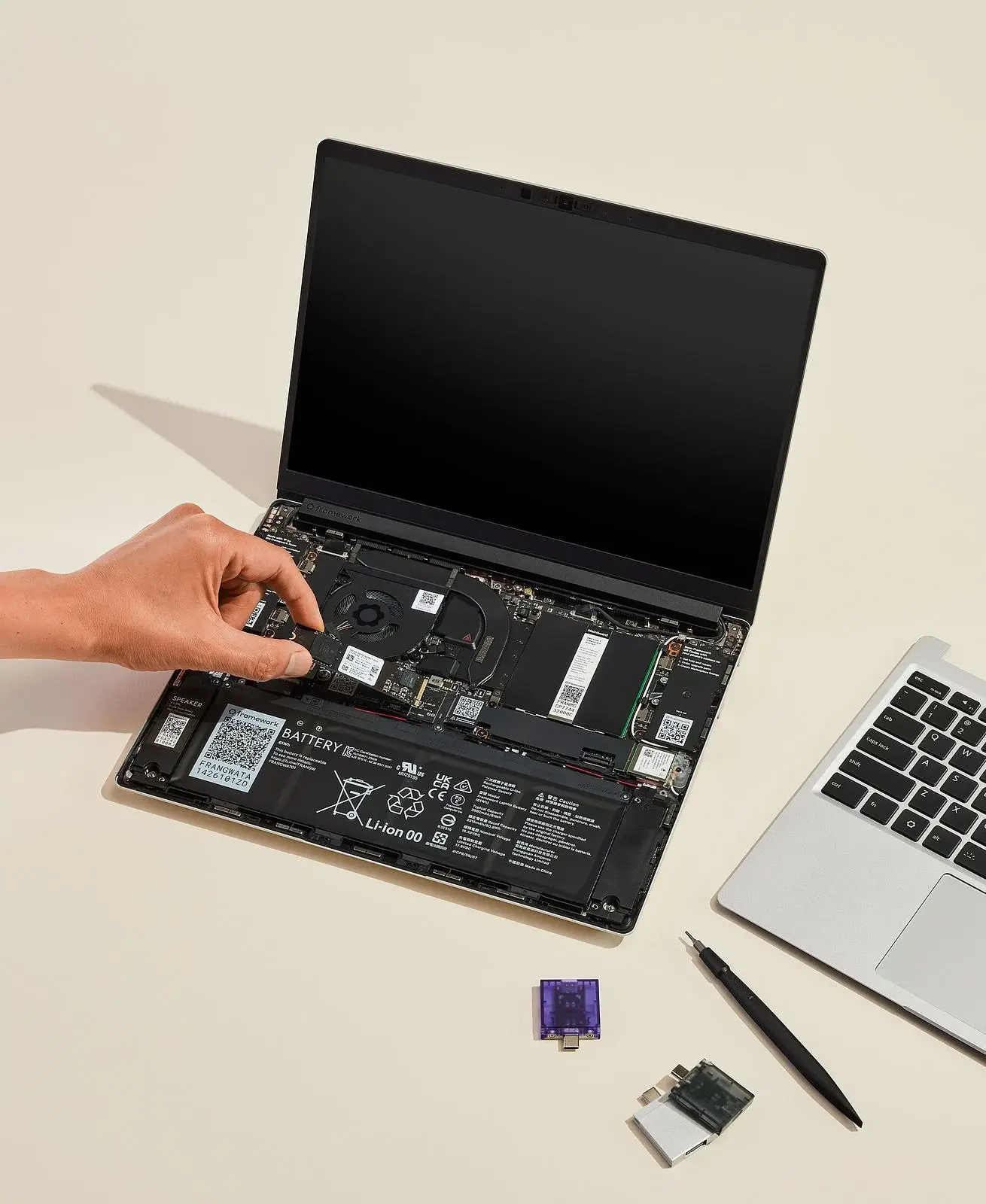 Framework Laptop 13 DIY Edition (AMD Ryzen™ AI 300 Series)